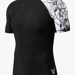 Mens Rash Guard Short Sleeves Small NWT